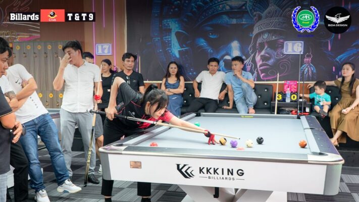 Giao lưu cùng cơ thủ Bích Trâm